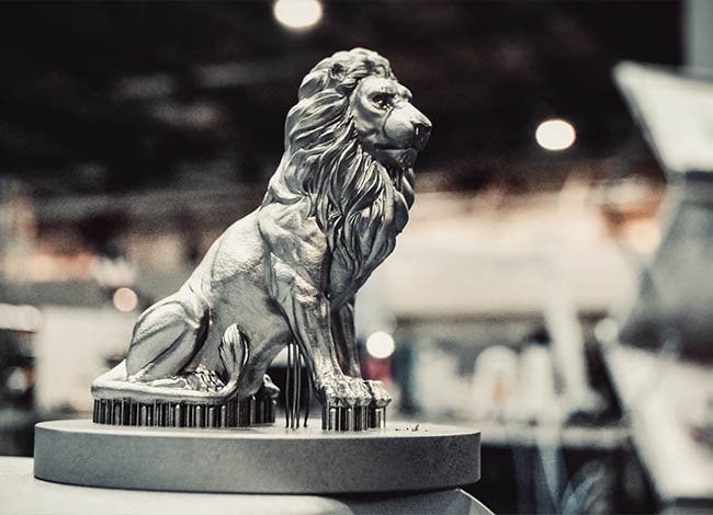 Miniatur-Modell eines Löwen aus 3D Drucker Filament